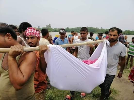 मामा गाउँ आएका युवराज मामाको छोरासँगै बाढिले बगाए