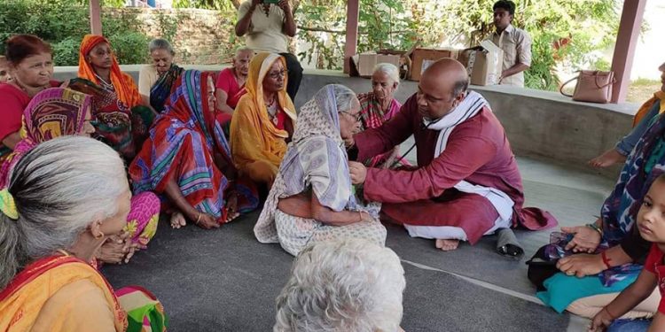 जनकपुरको जानकी वृद्ध आश्रमका वृद्वाहरुको नि:शुल्क स्वास्थ्य परिक्षण