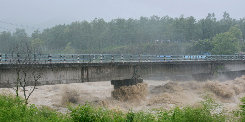 कमलामा बहाव बढ्यो, सतर्क रहन आग्रह