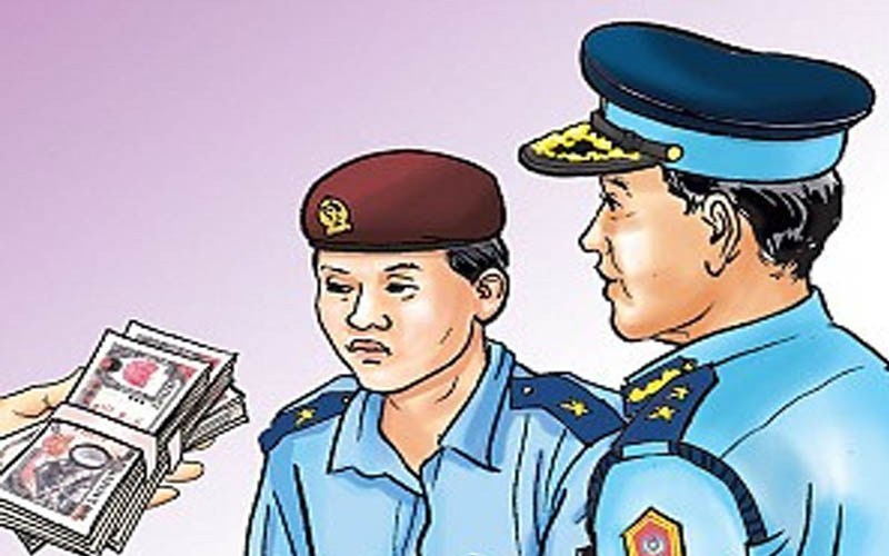 नक्कली दुई प्रहरी पक्राउ