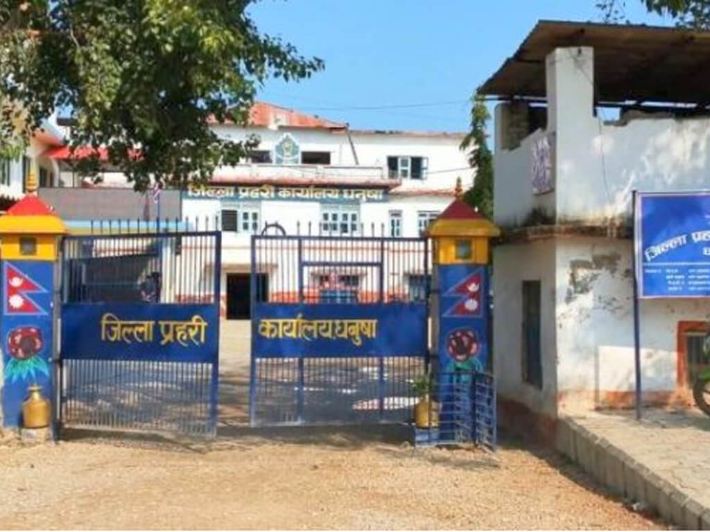 धनुषामा लुटेरा समूहद्वारा प्रहरीमाथि आक्रमण, ५ जना पक्राउ