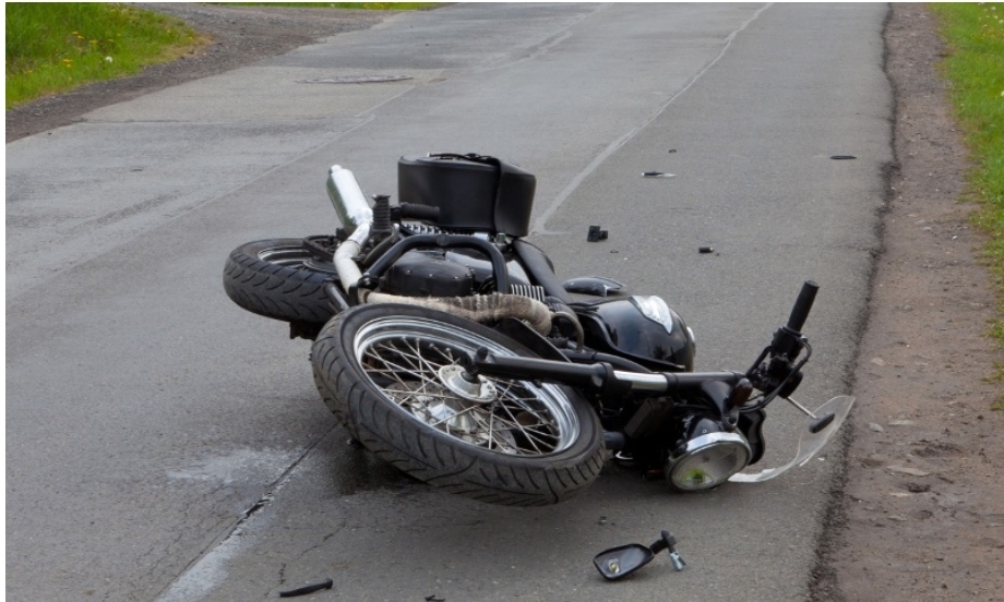 दुई मोटरसाइकल एकापसमा ठोक्किँदा एकजनाको मृत्यु