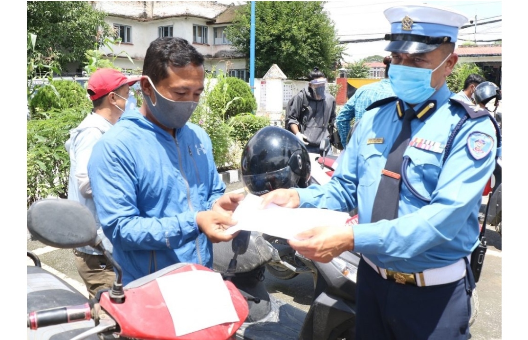 उपत्यकामा एकैदिन २४ सय ७५ जना सवारी चालकमाथि कारवाही